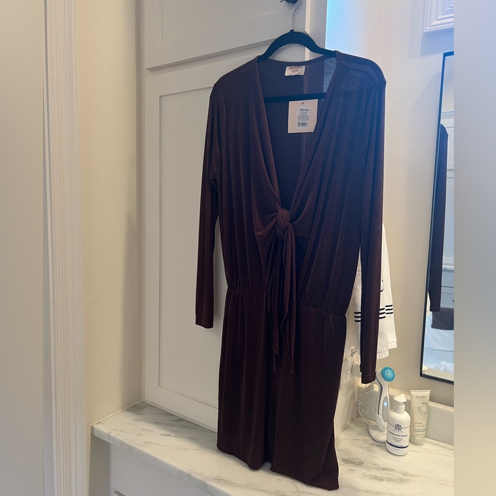 NWT DATE NIGHT Showpo brown dress